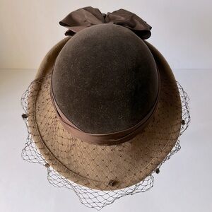 Old World Brown Women's Hat with Bow and Veil